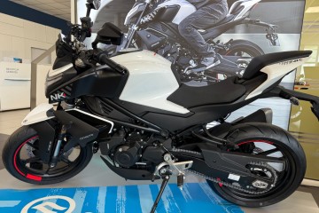 CFMoto 450NK